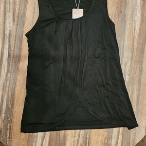 NWT Nursing Top Shirt Sz Med- Black, Model Rayon, Sleeveless.   #12